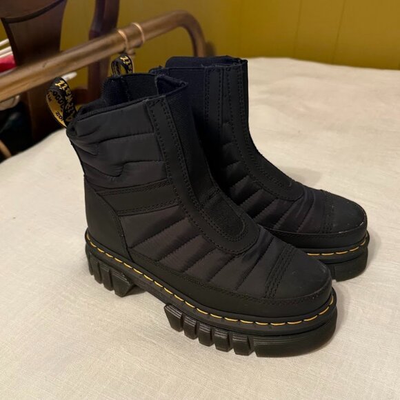 Dr. Martens Shoes - EUC Doc Martens Dr Martens Quilted Platform Boot